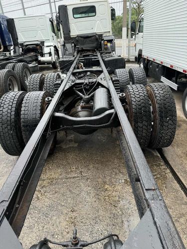 Vw 31-330 2013 Traçado 6x4 No Chassis