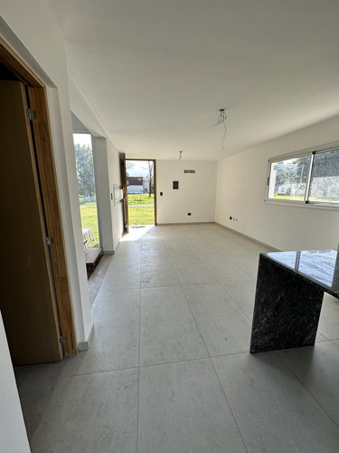 Duplex En Venta. Altura Av. Solano Verá 1075