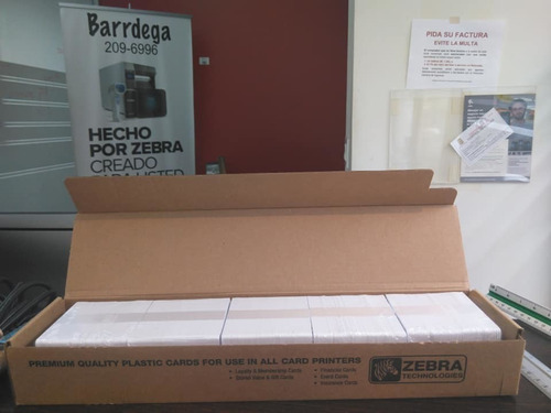 Imagen 3 de 3 de Tarjetas Con Cinta Magnetica Zebra