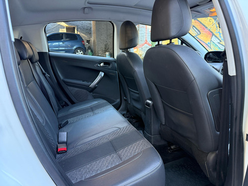 Peugeot 208 1.6 Feline Tiptronic