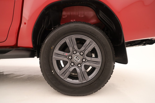 Imagen 19 de 25 de Toyota Hilux 2.8 Tdi Srv 4x4 At 0km 2023