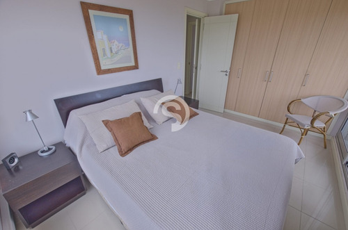 Apartamento A La Venta En Ocean Drive, 2 Dormitorios- Ref: 3338