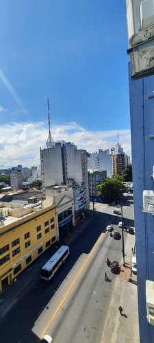 Imagen 14 de 15 de Oportunidad, Dueño Por 18 De Julio Casi Tres Cruces Al Frente,piso Alto,gran Vista,impecable,,