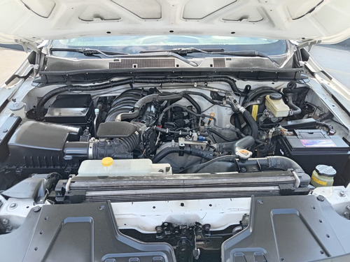 Nissan NP300 2.5 Estacas Dh Aa Mt