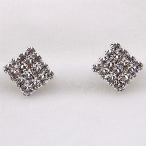 1 Par De Pendientes De Moda Para Mujer Con De Imitación,
