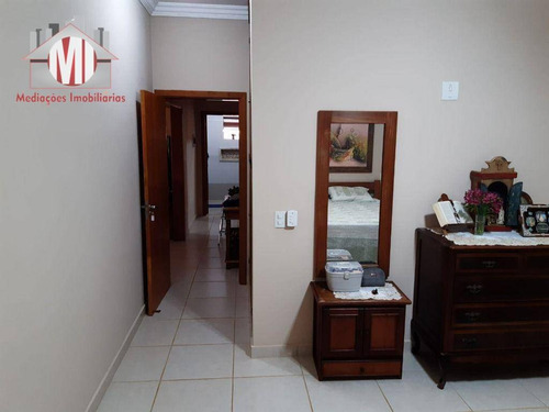 Imagem 14 de 30 de Linda Chácara Com 3 Dormitórios, Cozinha Caipira, Móveis Planejados, Paisagismo, Boa Localização, À Venda, 2000 M² Por R$ 490.000 - Pedra Bela/sp - Ch1054