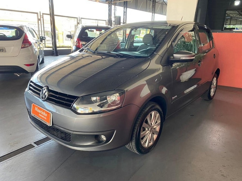 Imagem 1 de 9 de Volkswagen Fox 1.6 Mi 8v 2012