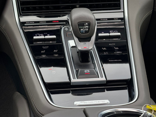 Porsche Panamera 4.0 V8 E-HYBRID TURBO S PDK