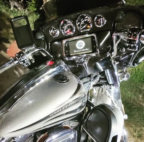 Poderosa Hd Cvo 1900 Cc Muchos Accesorios Extra