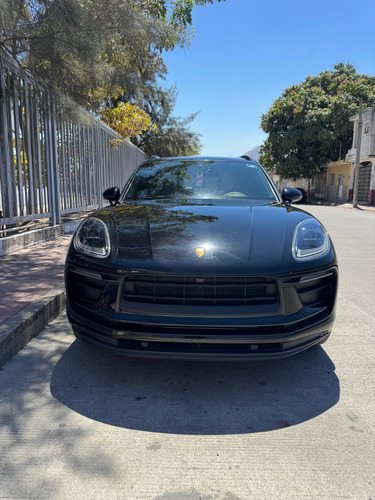 Porsche Macan Color Negro , 2023 2.0 Turbo 5puertas Automáti