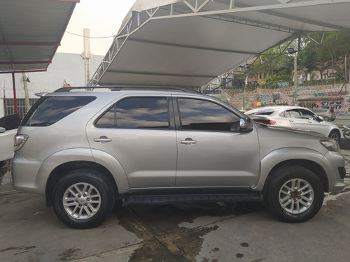 Imagen 6 de 15 de Toyota Fortuner 2015 2.7l At 2700cc 4x2
