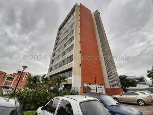 Oficina En Venta En Urbanización El Parque Zona Este De Barquisimeto Lara