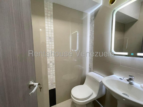 Apartamento En Venta En Base Aragua 25-24761 Dt