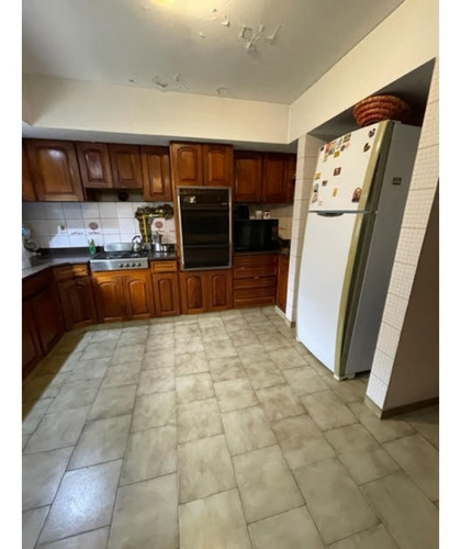 Imagen 11 de 15 de Venta - Casa En Dos Plantas En Calle Mariano Acosta Al 300