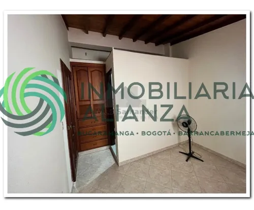 Casa En Venta En Mejoras Publicas. Cod V61140