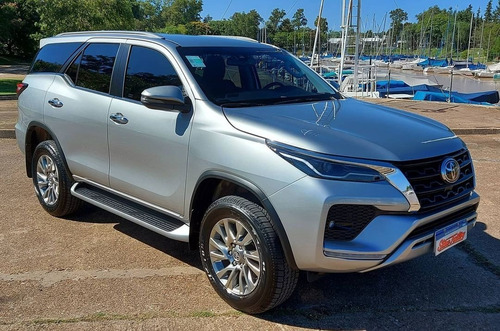 Toyota Sw4 2.8 Srx 204cv 4x4 7as At