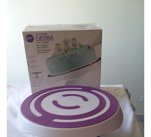 Base Giratoria Y Reclinable Para Decorar Tortas Wilton