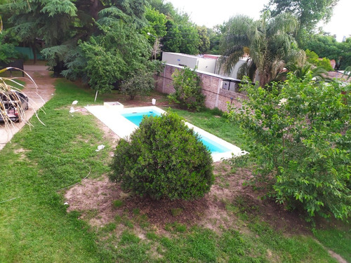 Imagen 17 de 18 de Sólida Casaquinta En Paso Del Rey. Toma Lote Barrio Cerrado