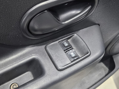 Renault Sandero 1.0 12V SCE FLEX AUTHENTIQUE MANUAL