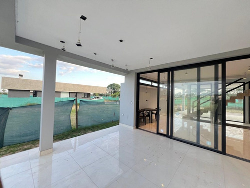 Venta Casa A Estrenar 3d -country Viento Sur