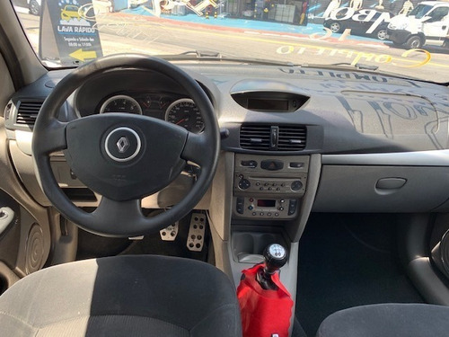 Renault Symbol Previlege 1.6 Completo