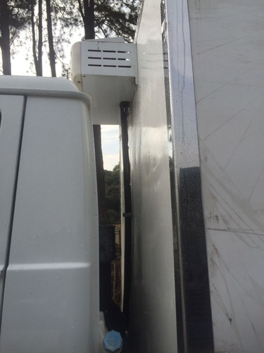Imagem 8 de 8 de Volkswagen 8-150 2012 No Baú Refrigerado / Baixo Km