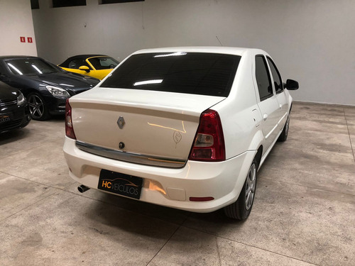Renault Logan 1.6 Expression Hi-power 4p
