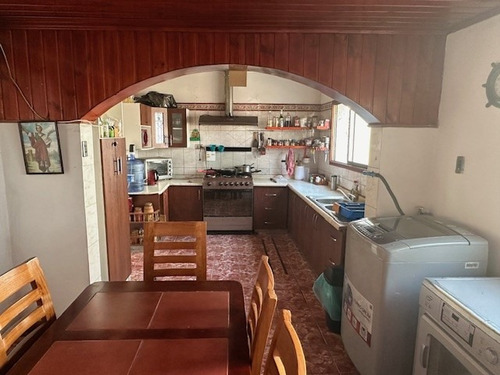 Funcional Y Amplia Casa De Un Piso Excelente Ubicación Ñuñoa