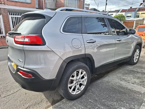 Jeep Cherokee 3.2 Longitude