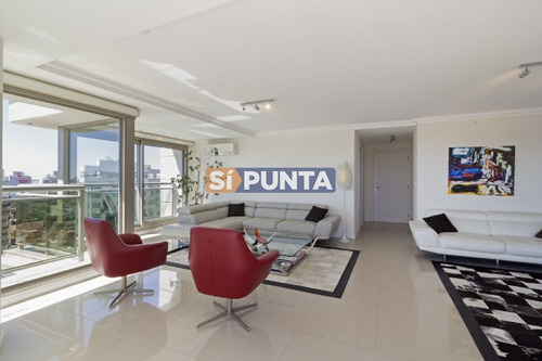 Imagen 2 de 16 de Penthouse En Venta - Playa Brava