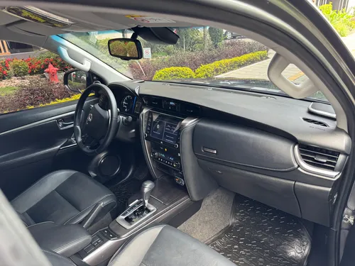 Toyota Fortuner 2.4