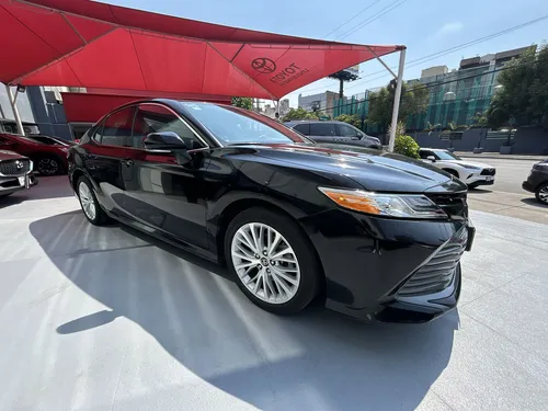 Toyota Camry XLE NAVI