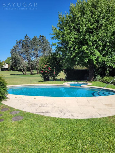 Venta Casa - Lagartos Country Club / Pilar - Vista Al Golf