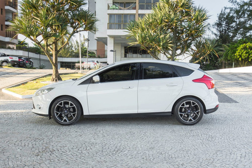 Ford Focus Hatch Titanium Plus 2.0 16v Powershift