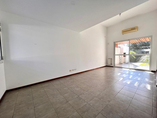 Imagen 20 de 27 de Casa 3 Dormitorios En Condominio Fisherton Cerca De Jockey Club De Rosario