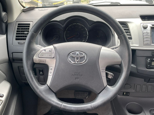 Toyota Hilux CD SRV D4-D 4x4 3.0 TDI Diesel Aut