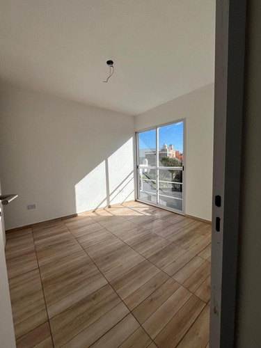 Venta Ph Tipo Departamento En Haedo