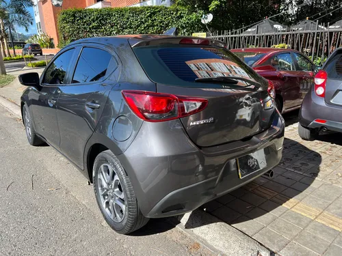 Mazda 2 Touring Cc1500 Automático
