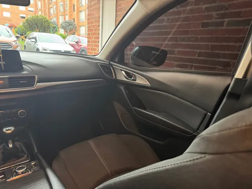 Mazda 3 Touring