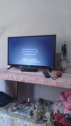 Smart Tv De 24 Jvc Si24r Con El Hd (Usado)