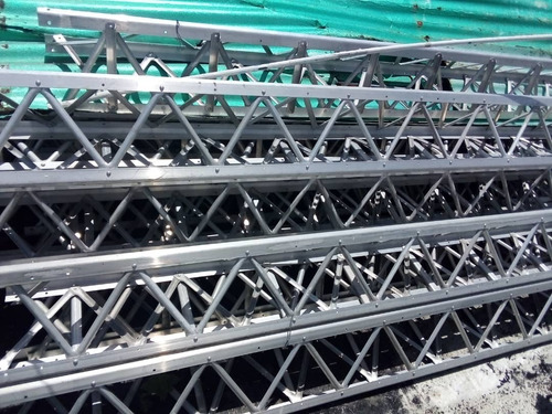 Imagen 1 de 2 de Torre De Aluminio De 3 Mts