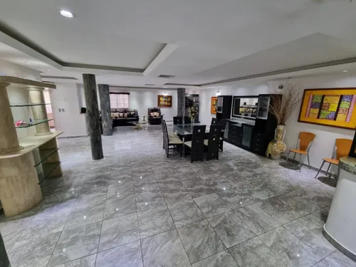 Casa De 3hab Y 5 Baños
