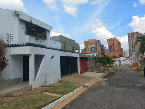 Imagen 2 de 22 de En Venta Casa En Las Chimeneas