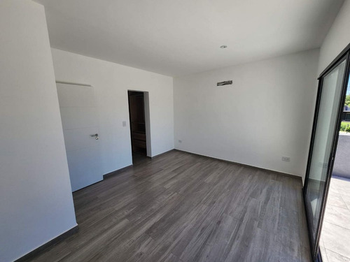 Casa 5 Ambientes En Venta Barrio San Pablo Pilar