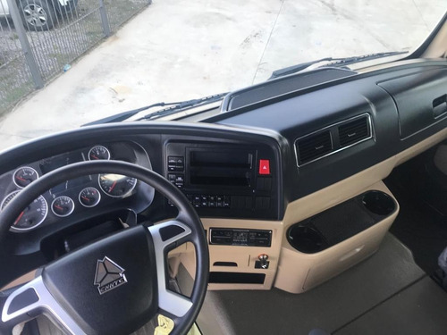 Imagen 8 de 23 de Camion Sinotruk Howo T5g 280 Hp Tractor