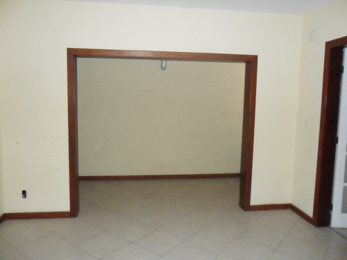Casa Para Aluguel, 5 Dormitórios, Cavaleiros - Macaé - 678