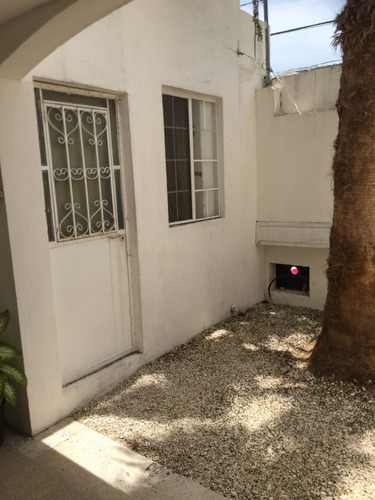 Casa En Venta 2 Niveles Con 2 Deptos Y Un Estudio
