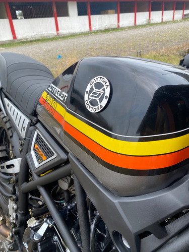Daytona Scrambler 300
