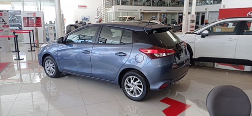Imagen 3 de 9 de Toyota Yaris 1.5 107cv Xls Pack 5 P