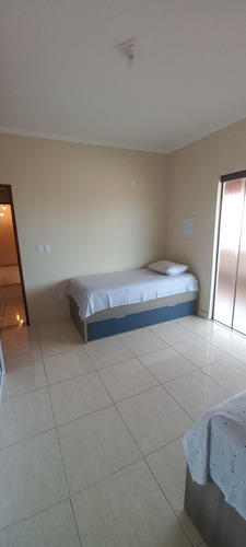 Casa 150m, 2 Quartos, 2 Banheiros, Cozinha, Lavanderia, Sala, Varanda, Terraço, 5+ Vagas